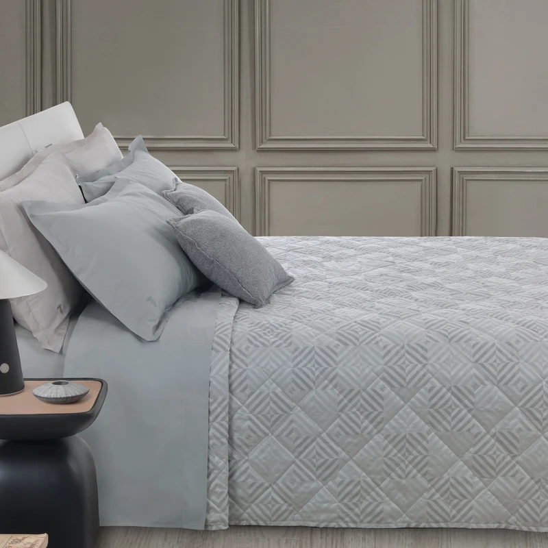 Copriletto Primaverile Rombhus in Raso Jacquard 90 gr/mq