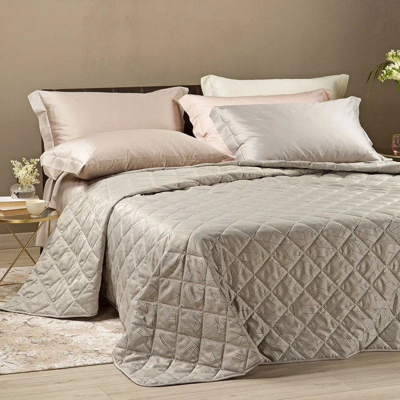 Copriletto Primaverile atelier in Raso Jacquard 80 gr/mq