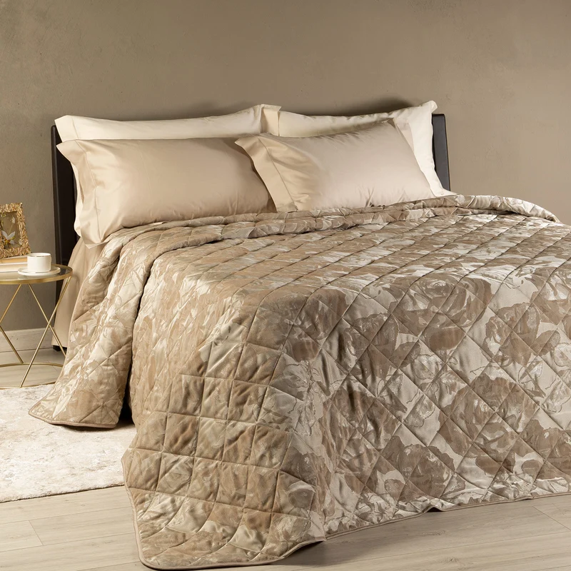 Copriletto Primaverile rose in Raso Jacquard 80 gr/mq