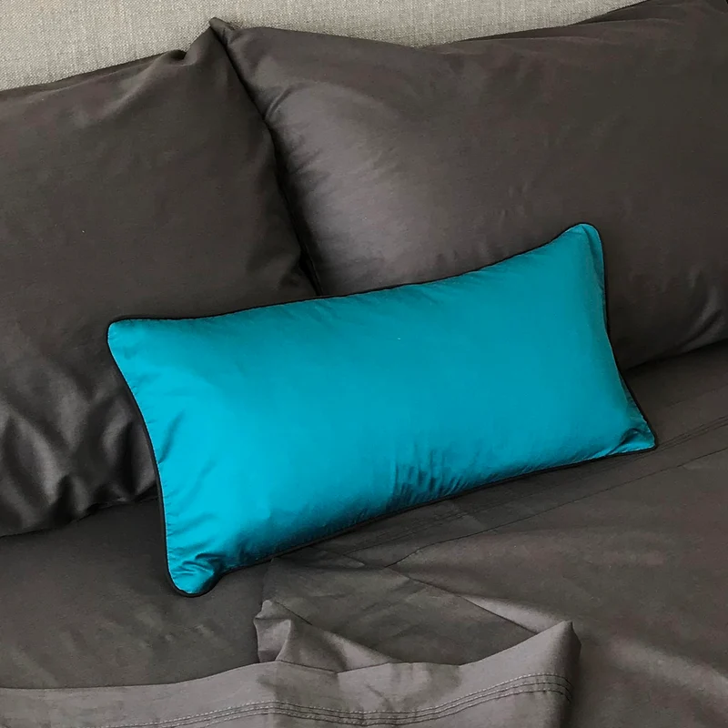 Coussin décoratif en rayonne de bouleau satiné