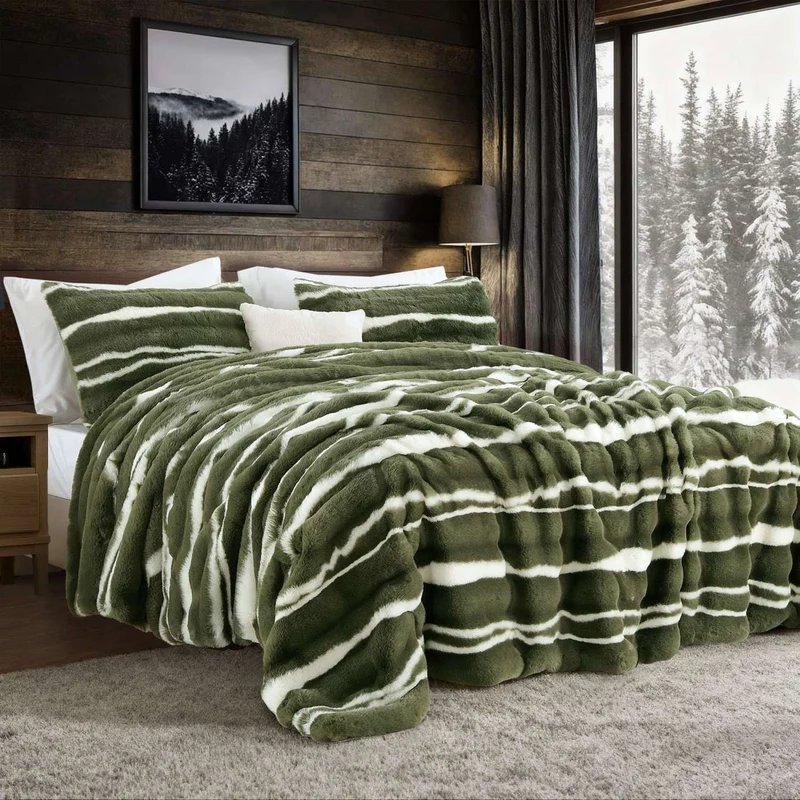 Wonderful Fluffy Faux Rabbit Fur Luxury 3-Piece Comforter Set, Tiger Print Plush Bedding