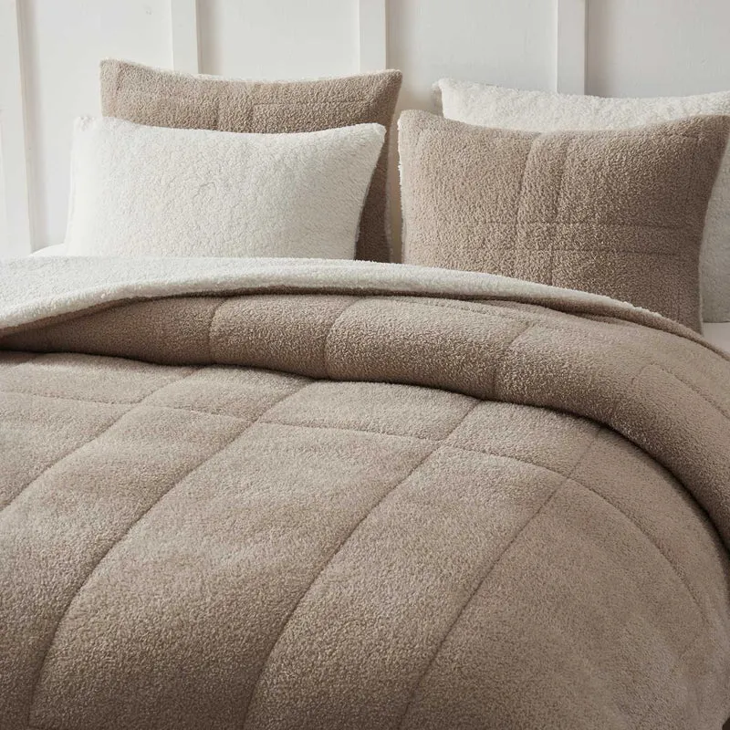 Wonderful Luxury Tufted Plush Reversible 3-Piece Comforter Set – Ultra-Soft All-Season Bedding