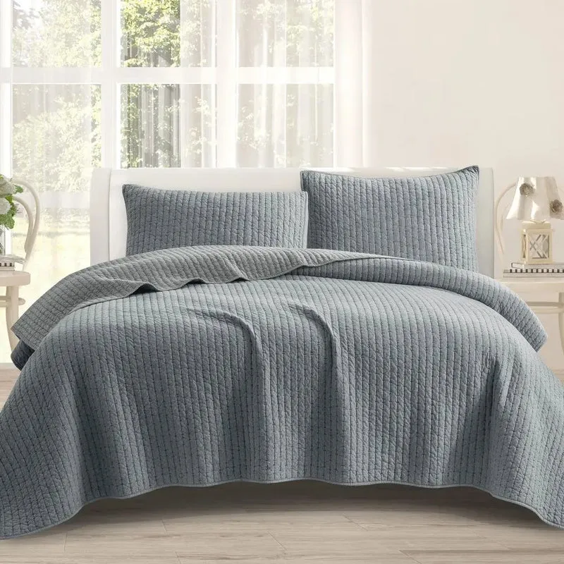 Wonderful Bedding Detailed Channel Stitch All-Season Reversible 3-Piece Quilt Set