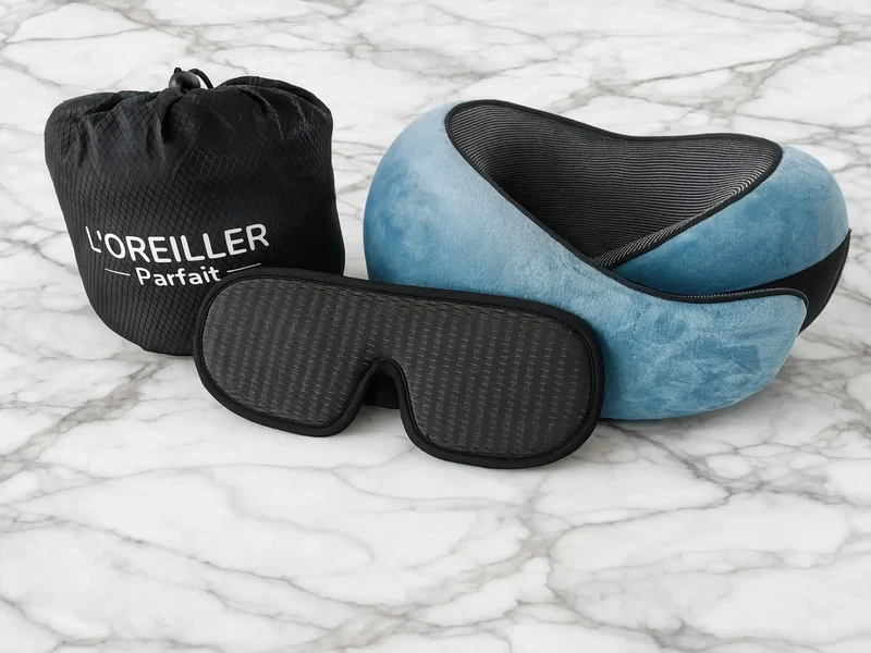Pack Voyage - Oreiller + Masque 3D