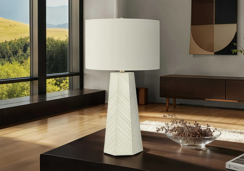 AXIOM CHEVRON™ – GEOMETRIC CERAMIC TABLE LAMP – I 9614