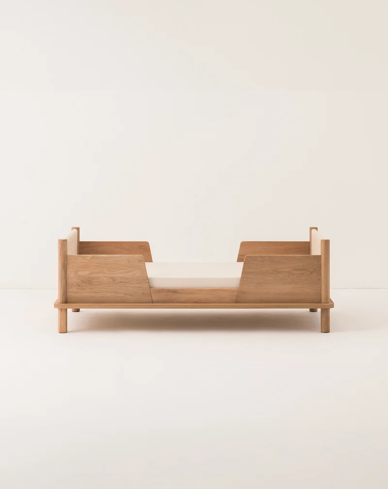 Pack solid oak wood junior bed + 2 safety rails Latitude