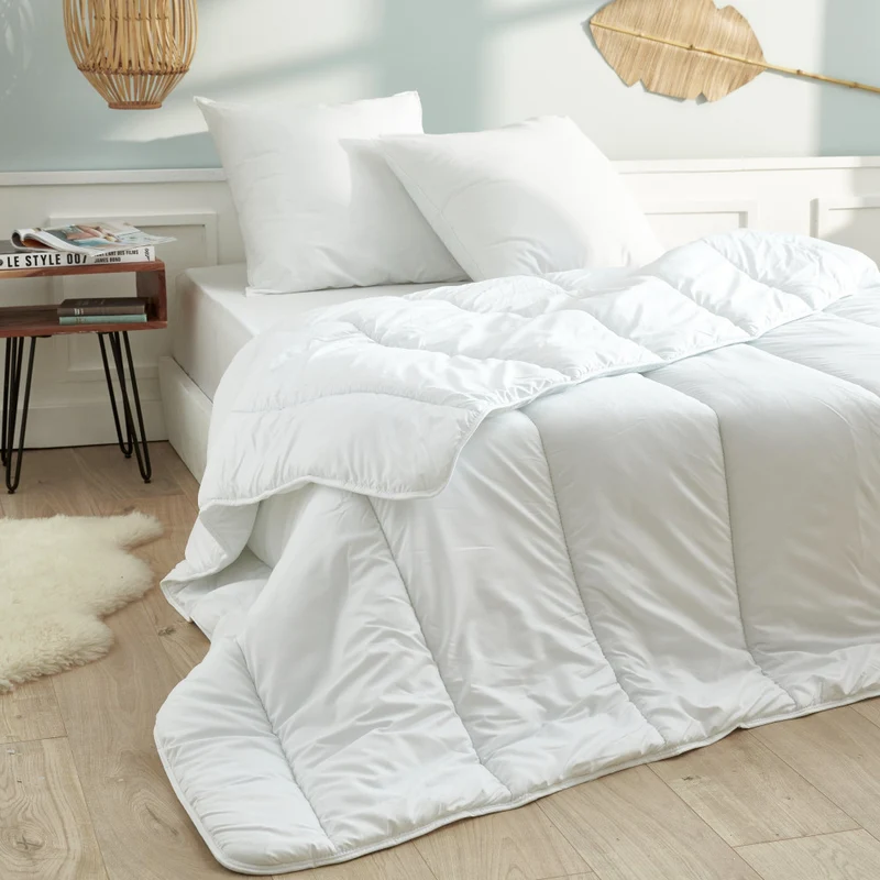 Pack 3 pièces Couette 260 x 240 cm + 2 Oreillers 60 x 60 Gamme "Douceur" - Traité Anti Acarien Soft & Care