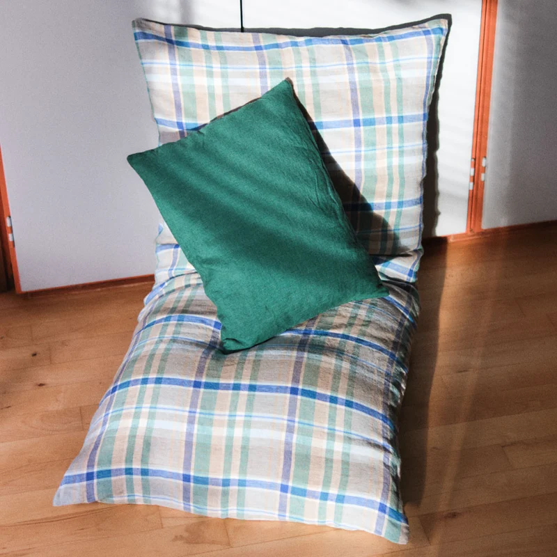 Coussin rectangle en lin lavé - Carreaux Bibliothèque