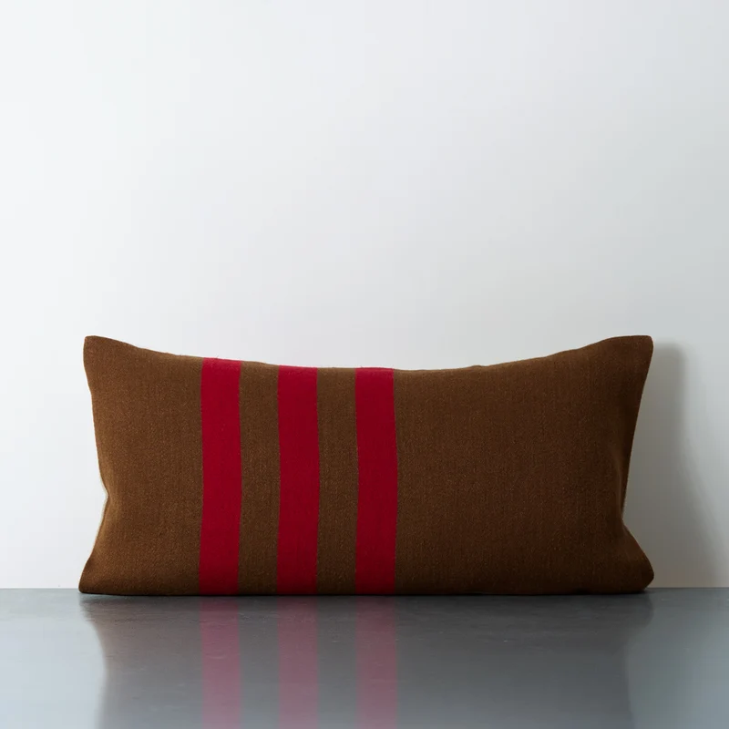 Coussin rectangulaire Manitoba - Rayures rouges